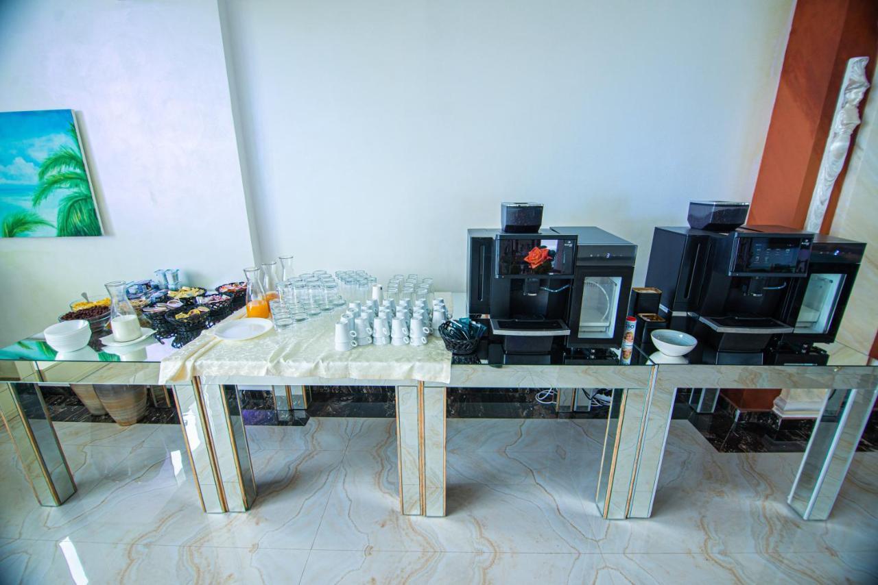 Alessio Hotel Residence Costinesti Buitenkant foto