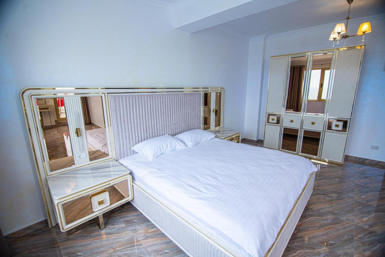 Alessio Hotel Residence Costinesti Buitenkant foto