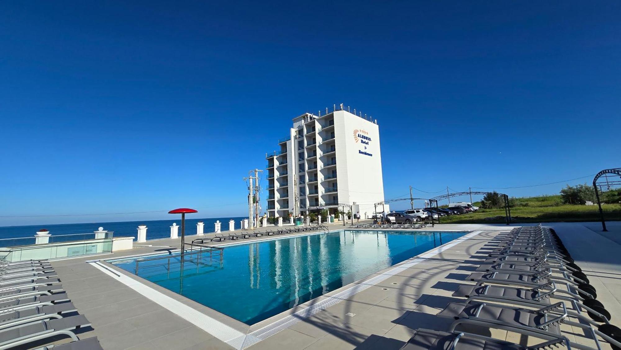 Alessio Hotel Residence Costinesti Buitenkant foto