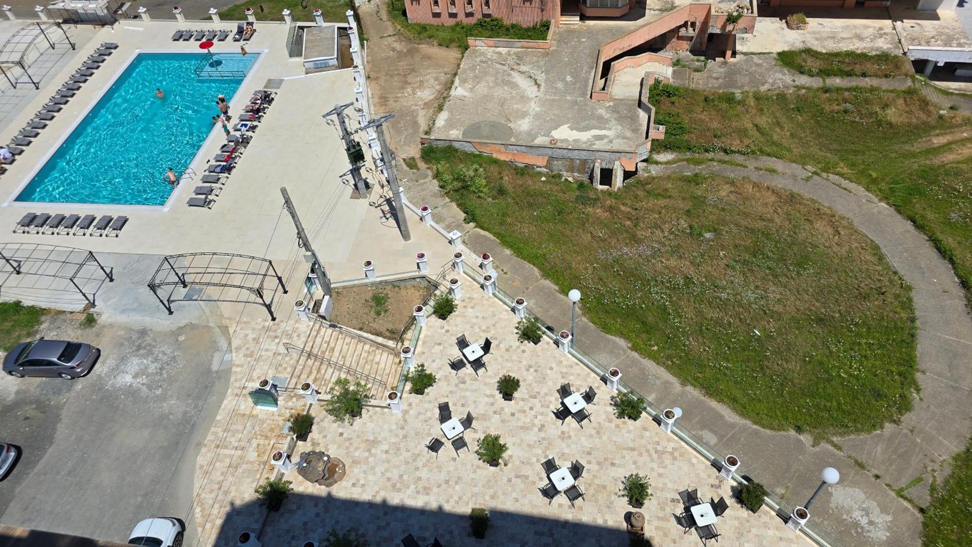 Alessio Hotel Residence Costinesti Buitenkant foto